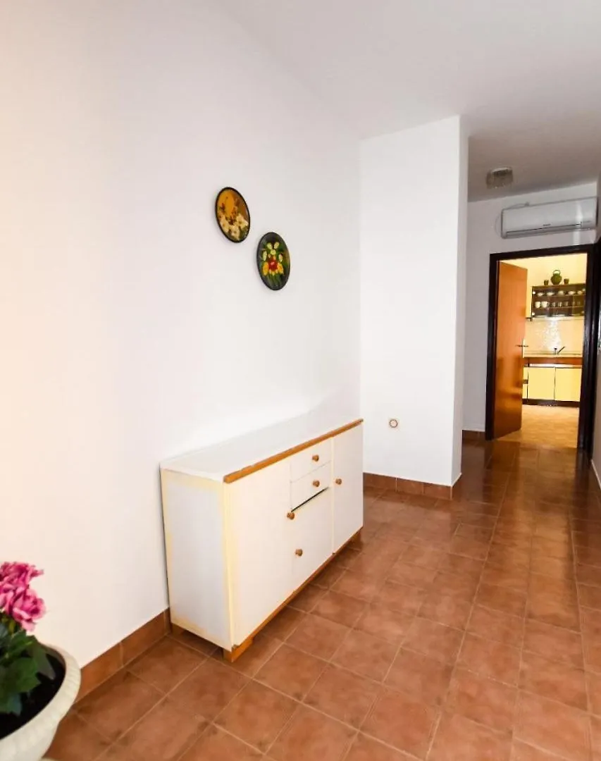 Apartments Luce Pag Town 0*,  Κροατία