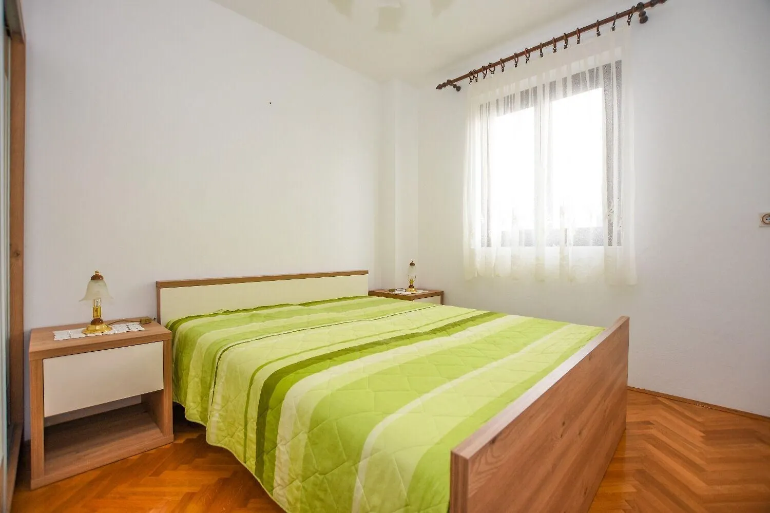 Apartments Luce Pag Town